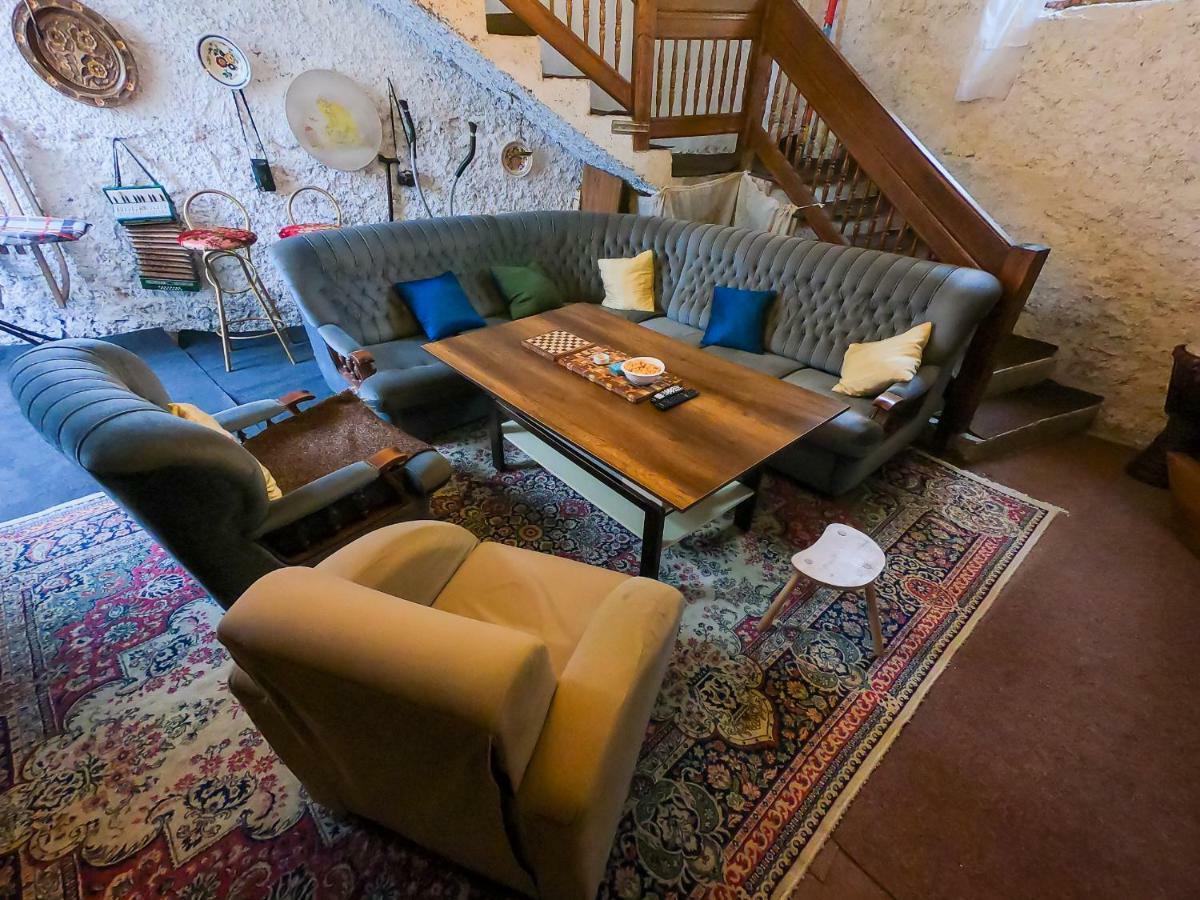 بتش Sarac Hostel المظهر الخارجي الصورة